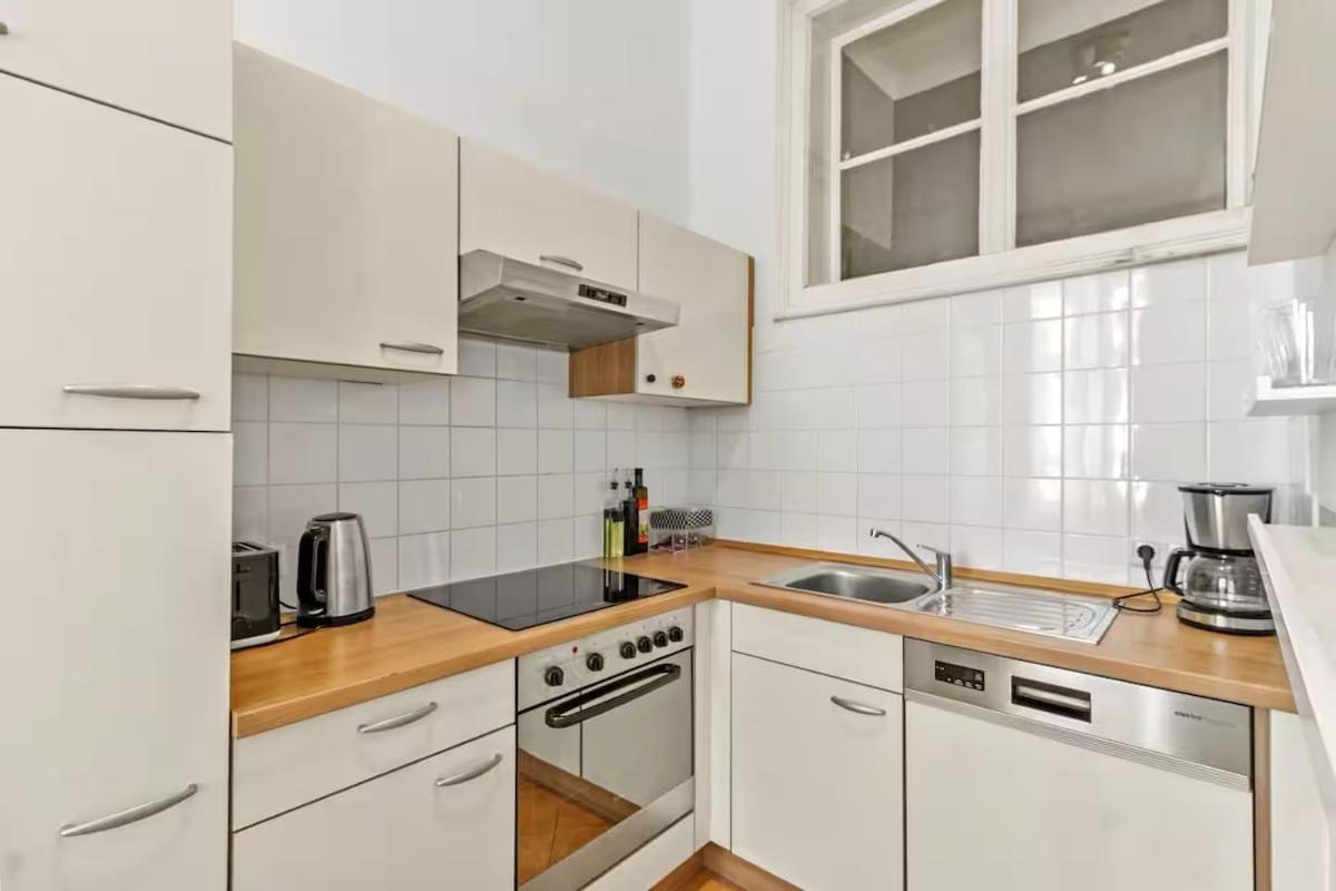 Spacious 3br I At Mariahilfer Strasse I Wifi