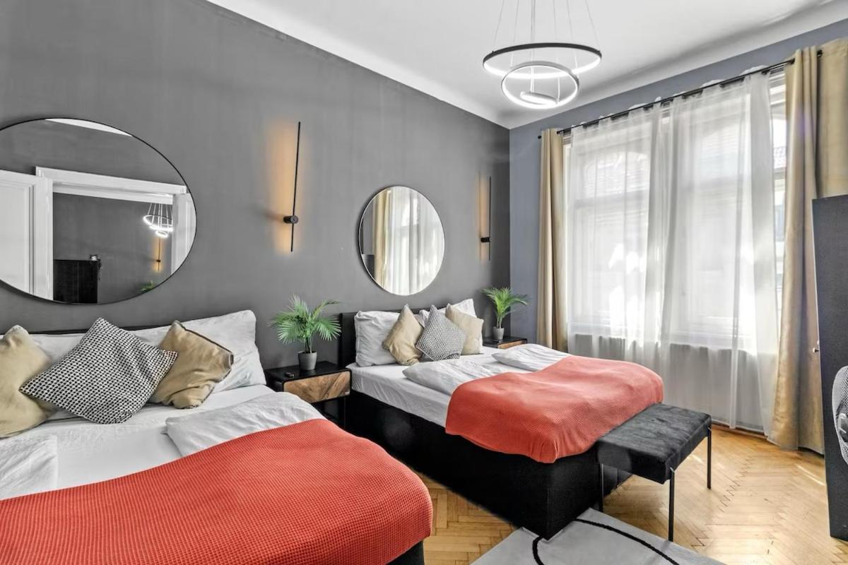 Apartment Spacious 3br I At Mariahilfer Strasse I Wifi *